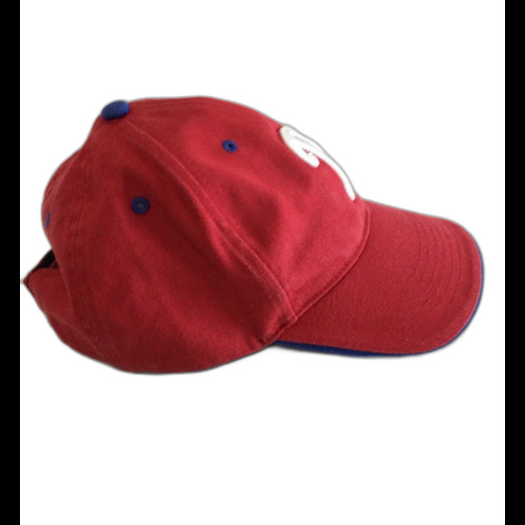 Fan Favorite Cap Hat Unisex Adjustable Strap Red Philadelphia Phillies - Picture 2 of 9